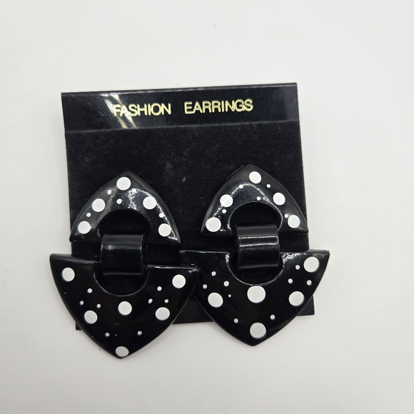 Vintage 80s 90s Plastic Polka Dot Stud Earrings Black and White Deadstock - Picture 3 of 5